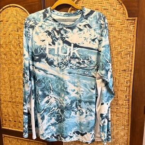 Huk Camo XL Fishing Shirt